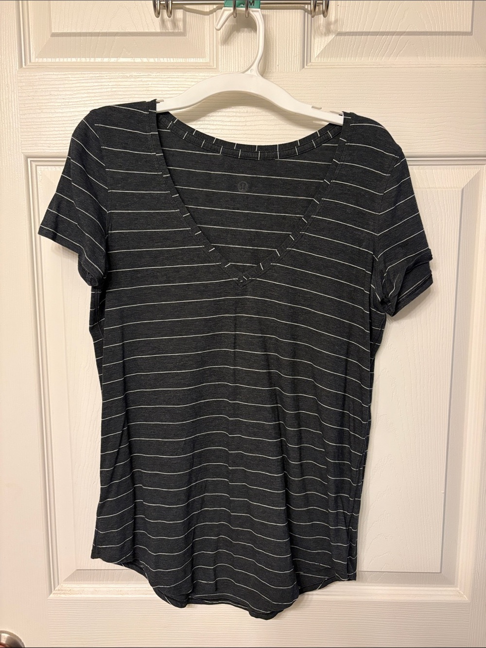 Lululemon Love V Neck Tshirt